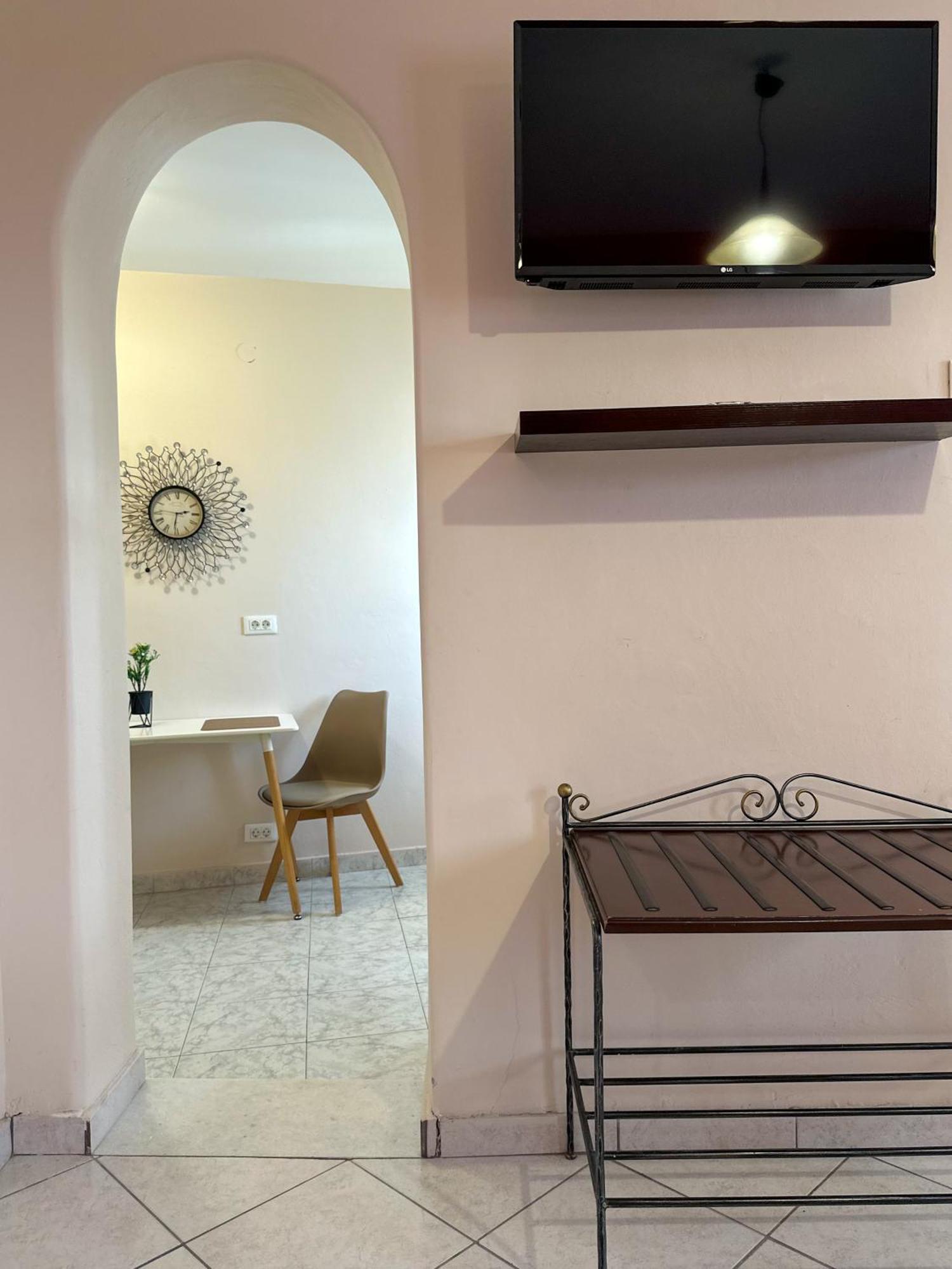 Konukevi Pansion Zaharoula Fira (Santorini)