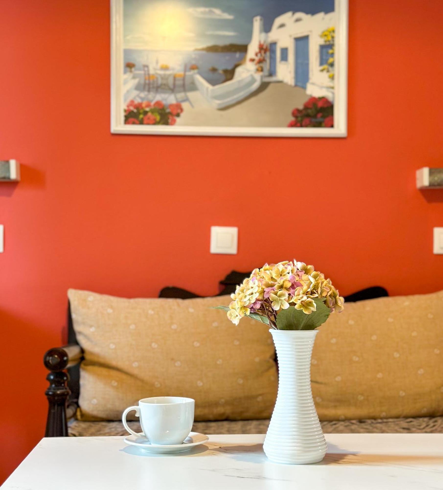 Guest house Pansion Zaharoula Fira (Santorini)