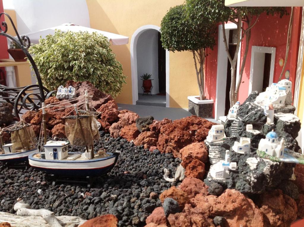 Konukevi Pansion Zaharoula Fira (Santorini)
