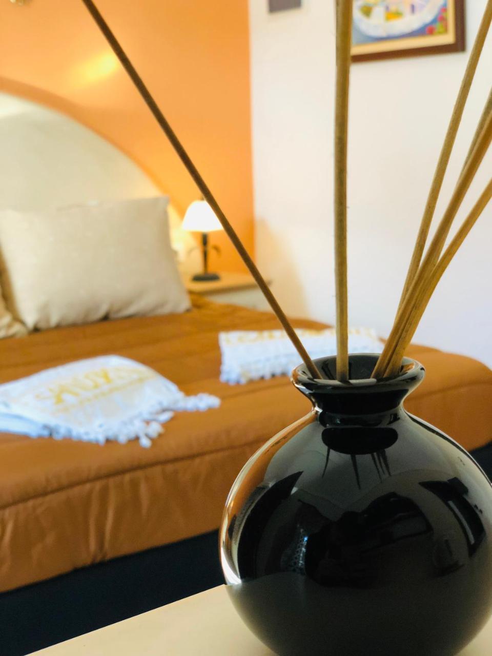 Pansion Zaharoula Fira (Santorini)
