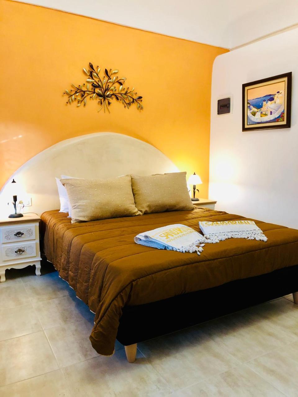 Konukevi Pansion Zaharoula Fira (Santorini)