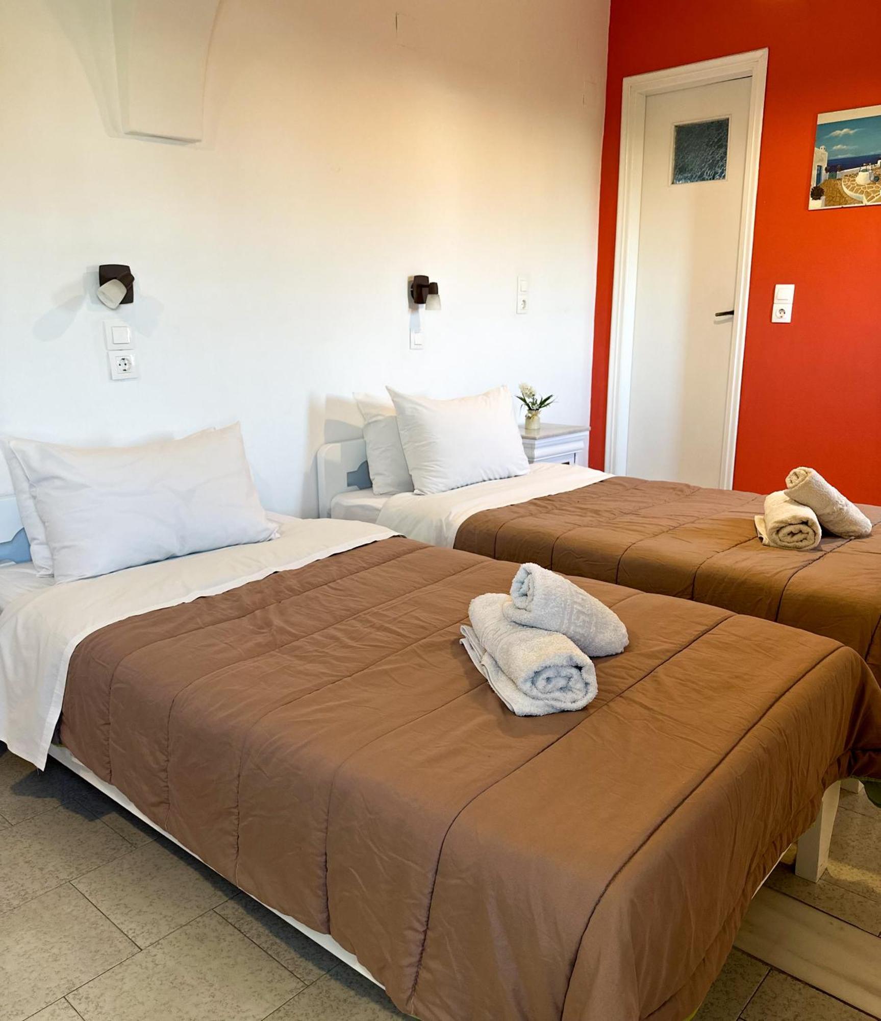 Pansion Zaharoula 2* Fira (Santorini)